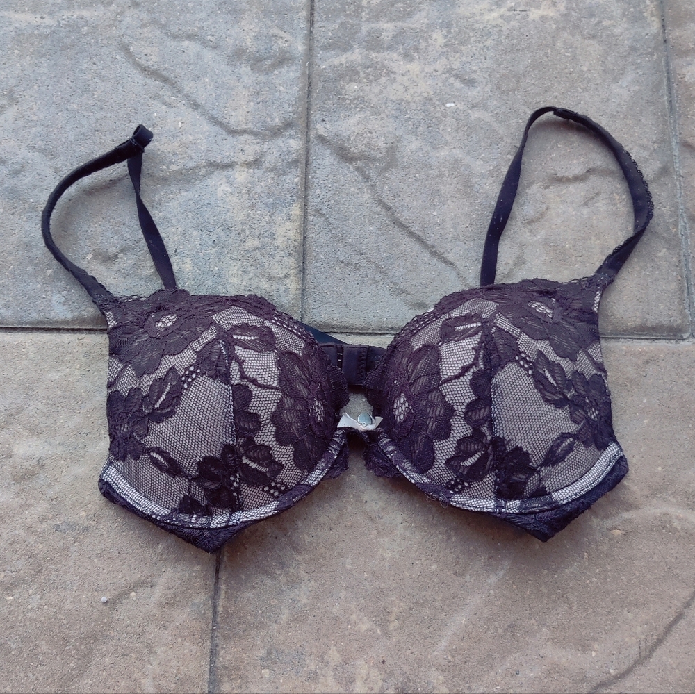 Victoria's Secret Black Lace Bra 36c